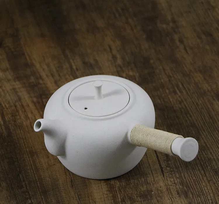 Chaozhou "Sha Tiao" Water Boiling Kettle in Natural Clay 650ml