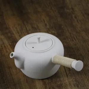 Chaozhou "Sha Tiao" Water Boiling Kettle in Natural Clay 650ml