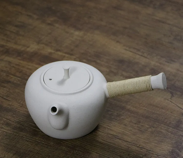 Chaozhou "Sha Tiao" Water Boiling Kettle in Natural Clay 650ml
