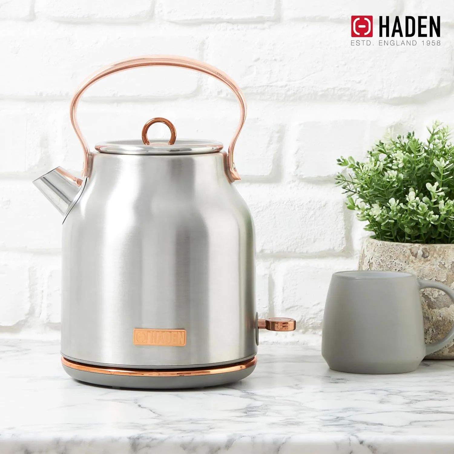 Haden Heritage 1.7 Liter Stainless Steel Electric Kettle, Hot Water Kettle with 360-Degree Base and Auto Shutoff, Steel & Copper