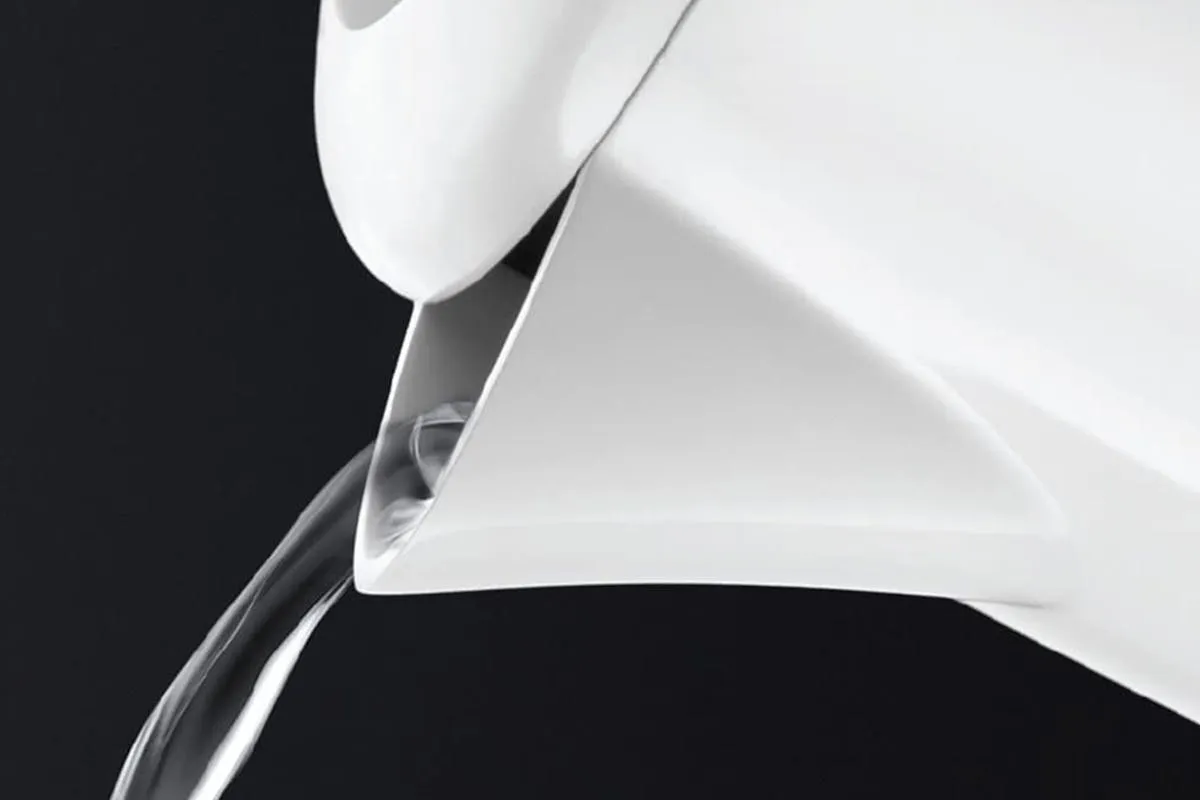 Russell Hobbs 0.85L Compact Travel Kettle | 23840 | White