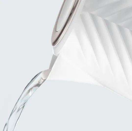 RUSSELL HOBBS<BR>
Groove Kettle 1.7L<BR>
White<BR>